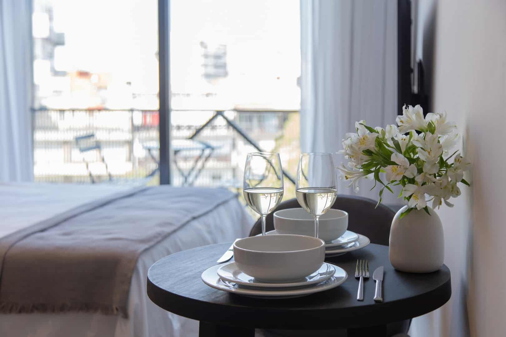 Villa Crespo | Cozy Studio | Pool, Gym & Balcony