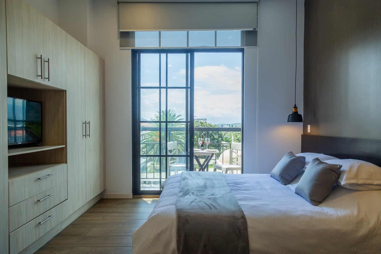 Mumbai Modern Studio