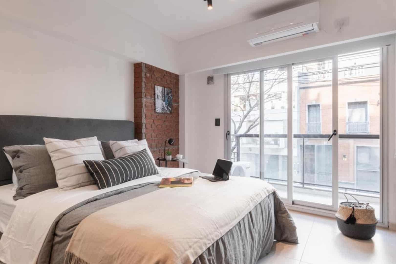 208 - Studio in Palermo, Soler St.